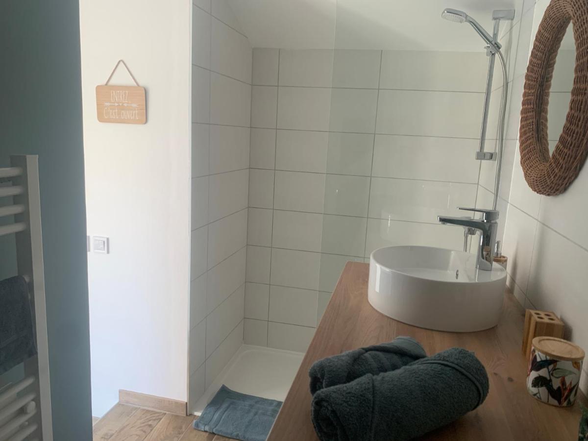 Gite Bambou Avec Piscine Saint-Andeol-le-Chateau Exteriör bild